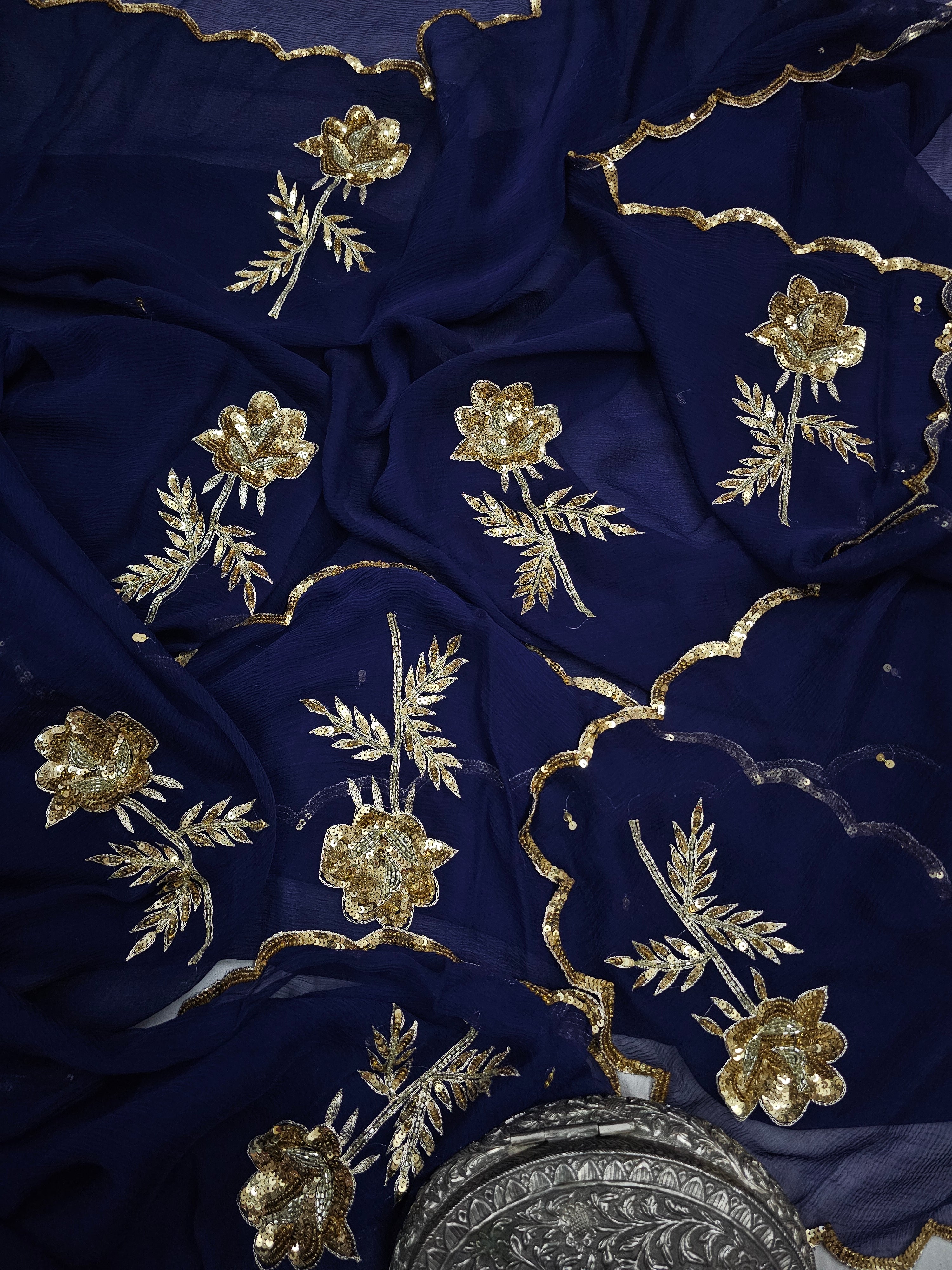 CUTWORK BORDER WITH GULAAB MOTIF/BUTA SAARE